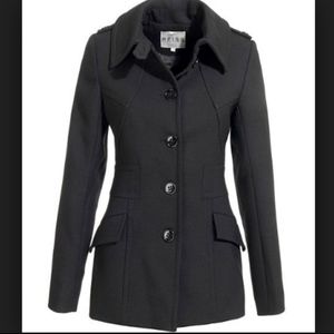 REISS British Label Tailored Jacket Stylish Detail